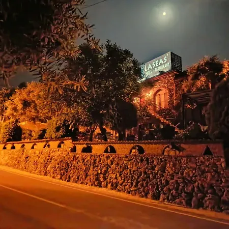 Sirince Klaseas Hotel&restaurant فندق مبيت وإفطار