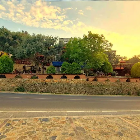 Sirince Klaseas Hotel&restaurant سلجوك