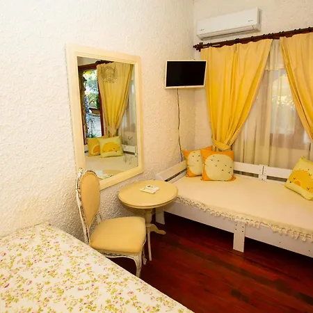 Sirince Klaseas Hotel&restaurant Alojamento de Acomodação e Pequeno-almoço