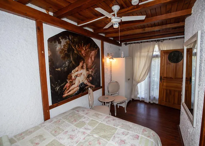 Alojamento de Acomodação e Pequeno-almoço Sirince Klaseas Hotel&restaurant Selçuk