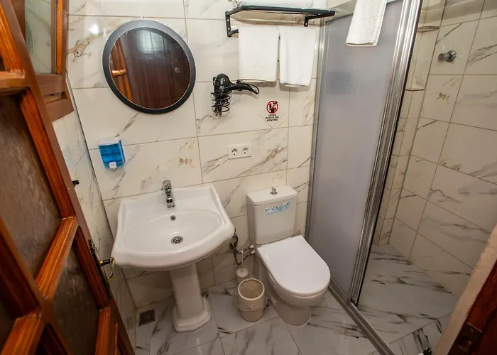 Sirince Klaseas Hotel&restaurant Alojamento de Acomodação e Pequeno-almoço 4*